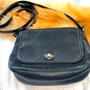 COACH New York vintage pebbled Black leather park toggle crossbody handbag purse